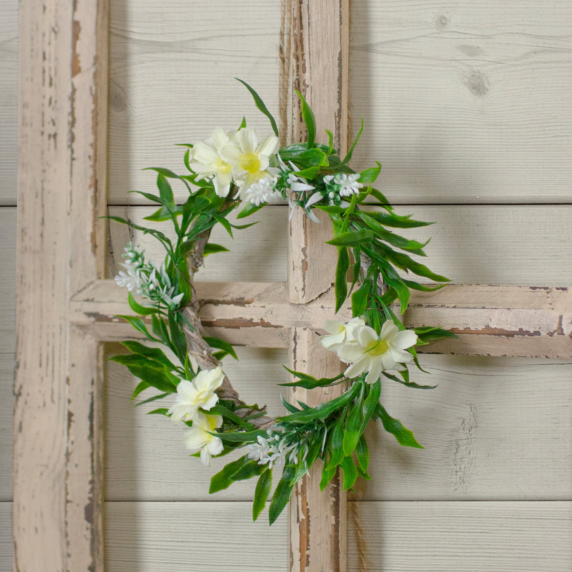7" Mini White Floral & Foliage Spring Wreath